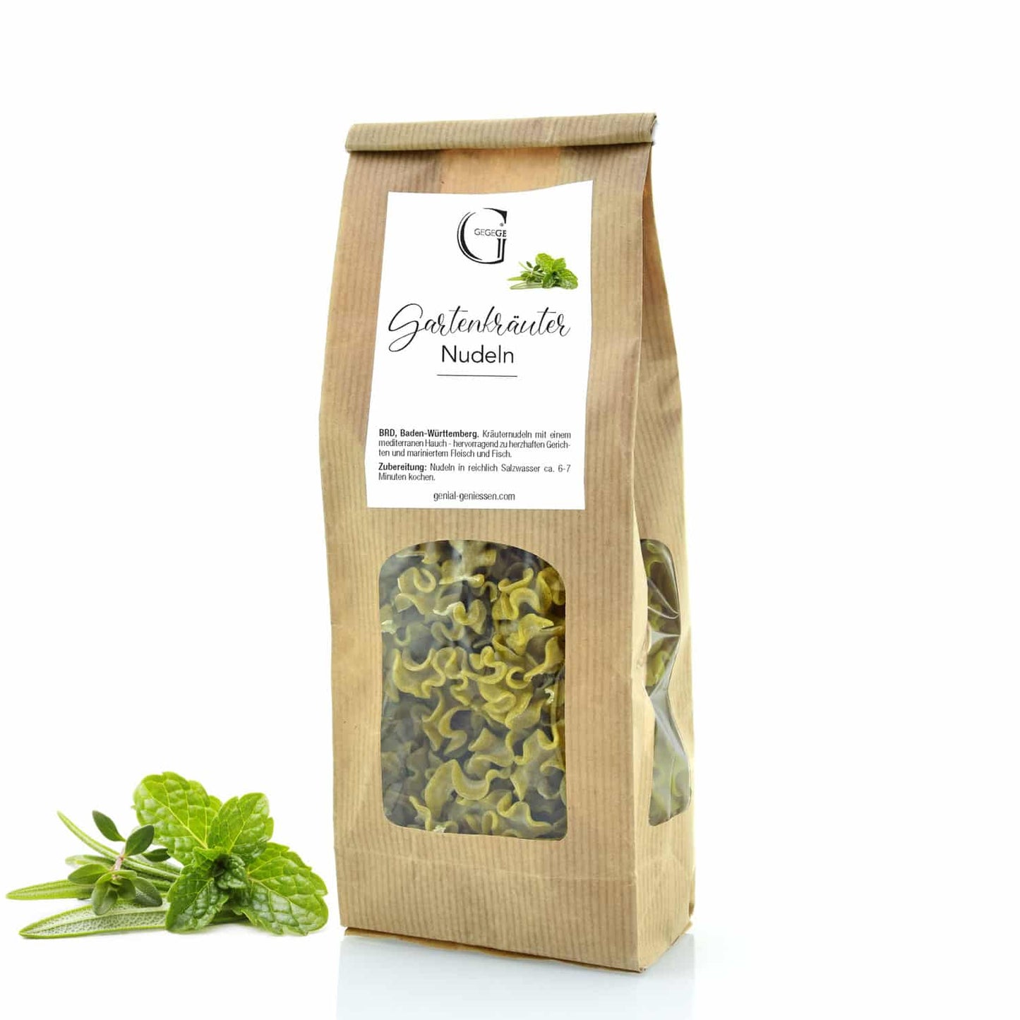 Gartenkräuter Nudeln.