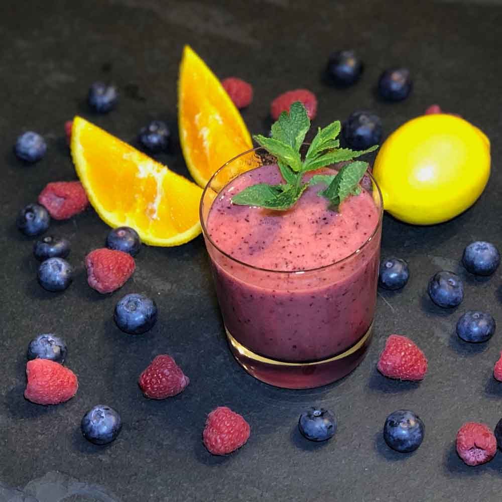 Orangen-Beeren-Granatapfel Smoothie