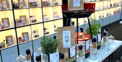 Messestand_Tisch_1_1500x1500_ag_01